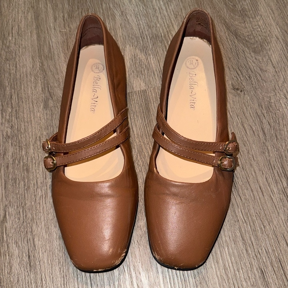 Bella vita mary Jane shoes